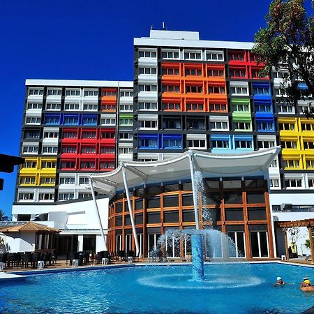 Chateau De Chine Hotel Hualien Exterior foto The hotel's swimming pool