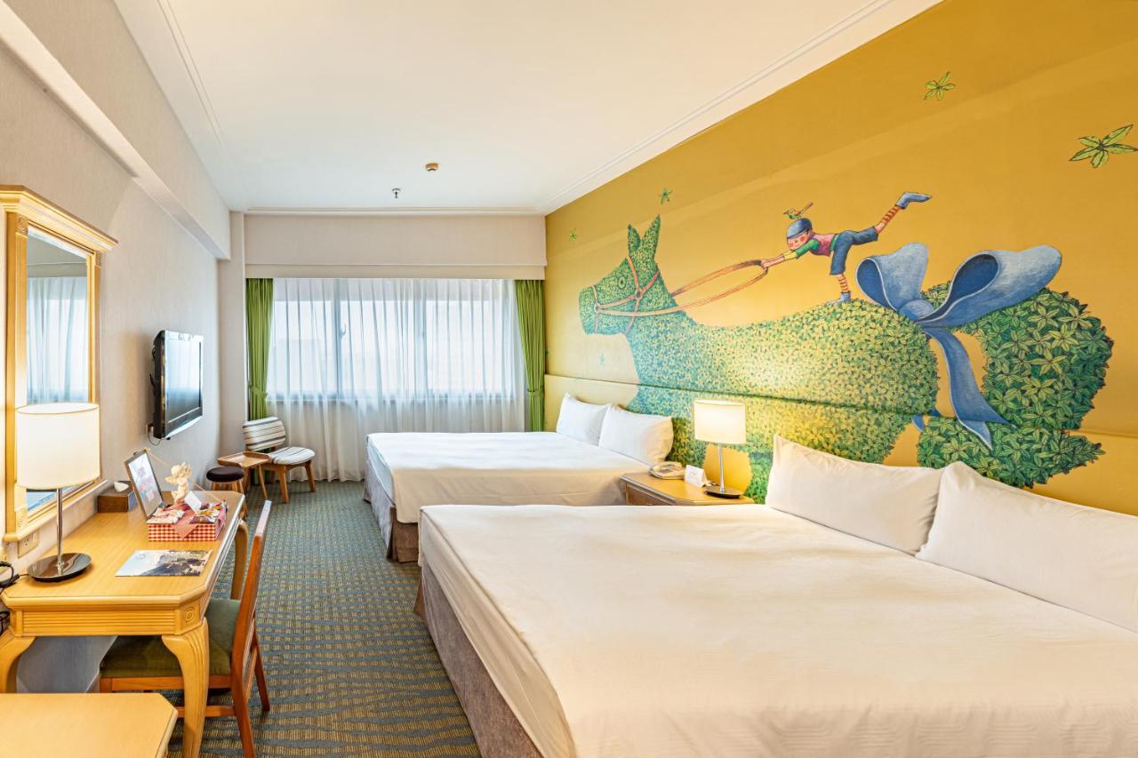 Chateau De Chine Hotel Hualien Exterior foto A room at the hotel