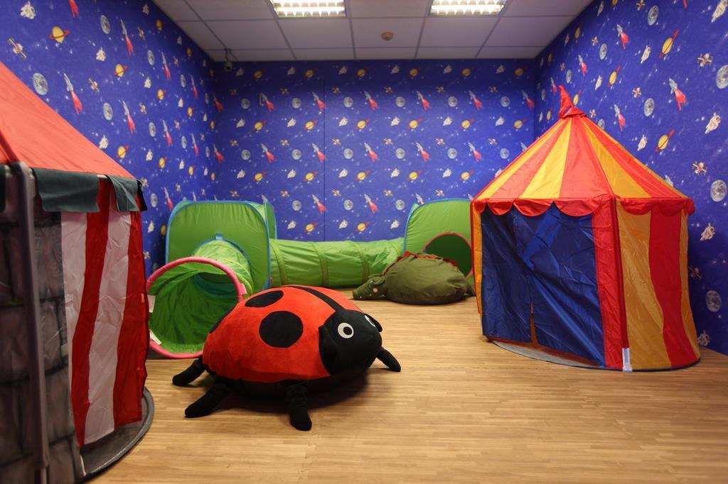 Chateau De Chine Hotel Hualien Exterior foto The children's playroom