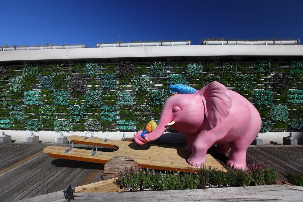 Chateau De Chine Hotel Hualien Exterior foto Pinky the Elephant